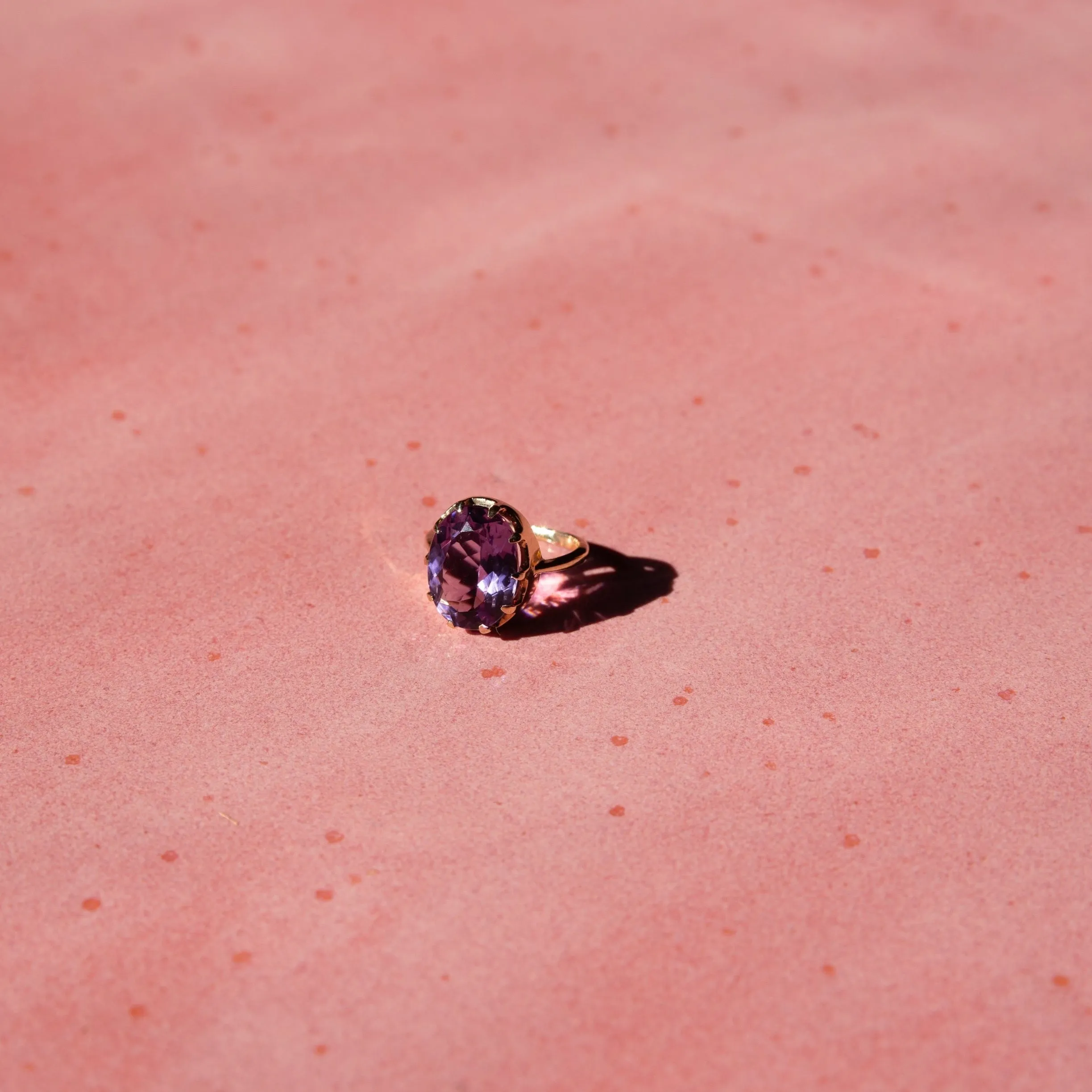 10k XXL Amethyst Ring