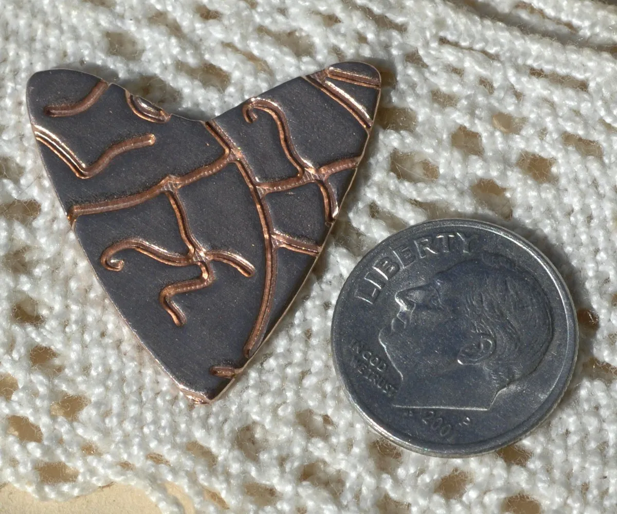 26mm x 25mm Heart in root pattern