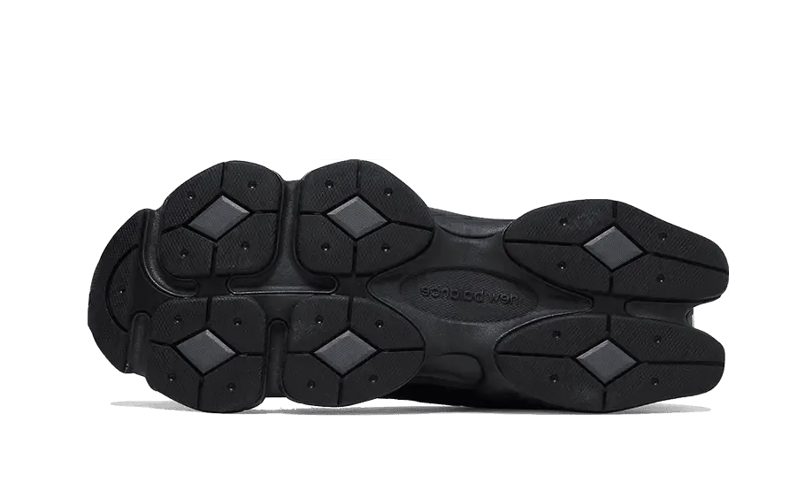 9060 Triple Black Leather