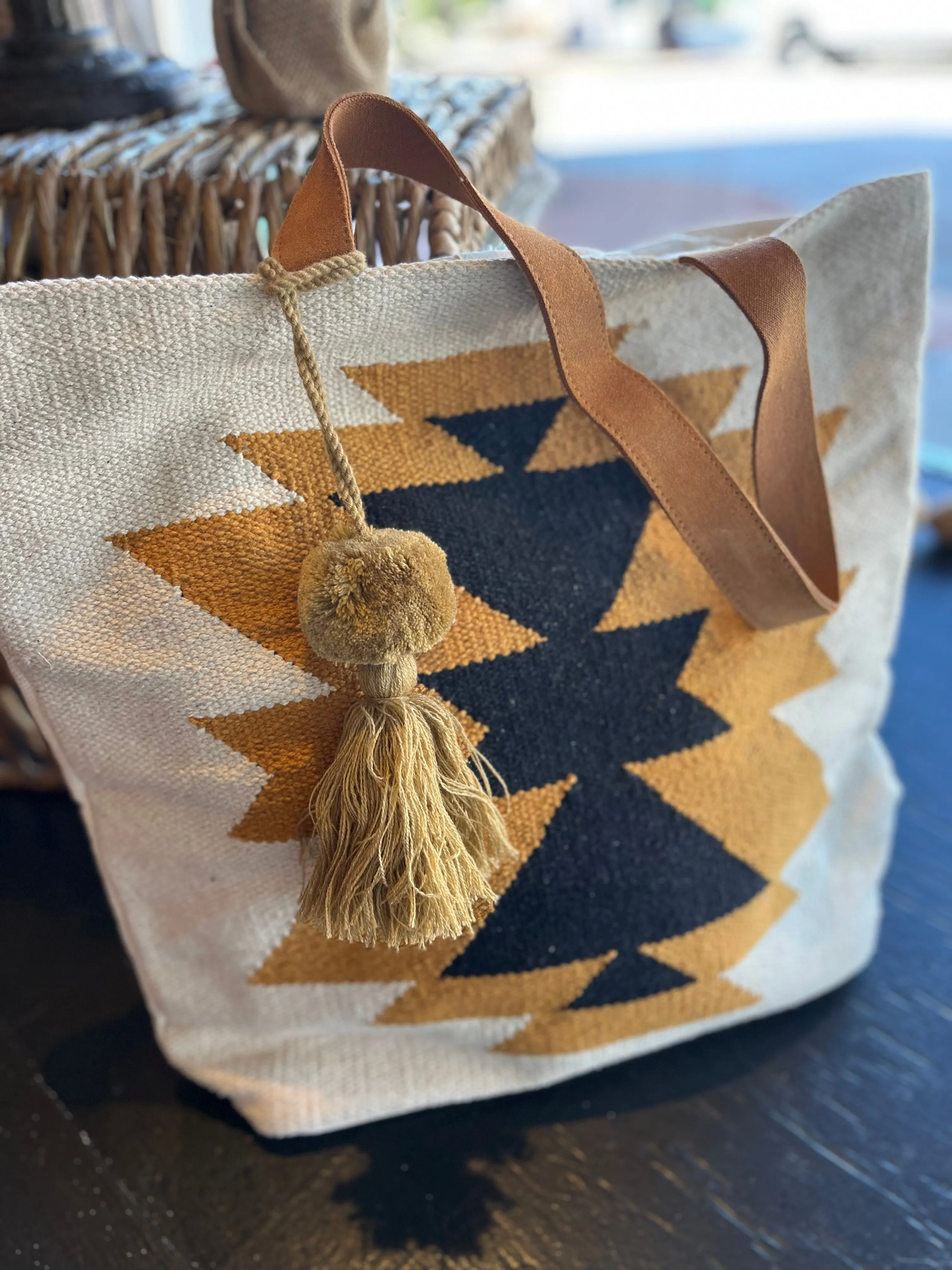 Aztec Diamond Tote - Cream/Camel
