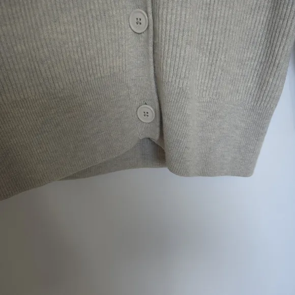 BABATON ARITZIA BESPOKE CARDIGAN WOMENS GRAY BUTTON DOWN (SMALL)