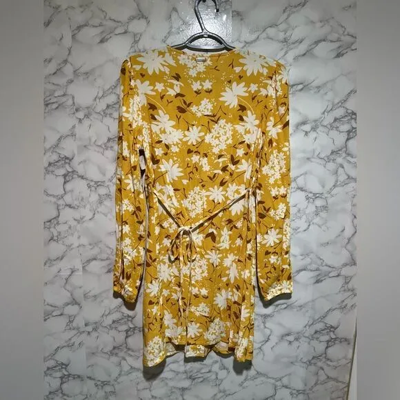 Billabong Night Out Floral Long Sleeve Button-Up Dress Size S