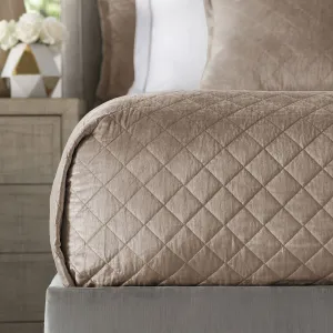 Chloe King Coverlet / Champagne Velvet 112X98