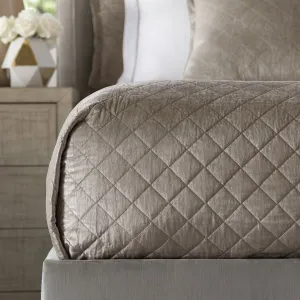 Chloe King Coverlet / Fawn Velvet 112X98