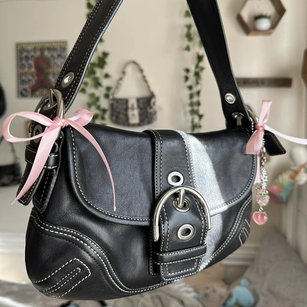 Coach mini soho leather baguette 🍒✨💕