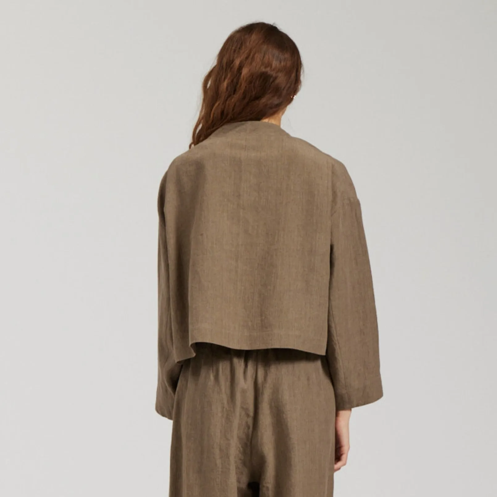 Collarless Cropped Blazer in Light Umber