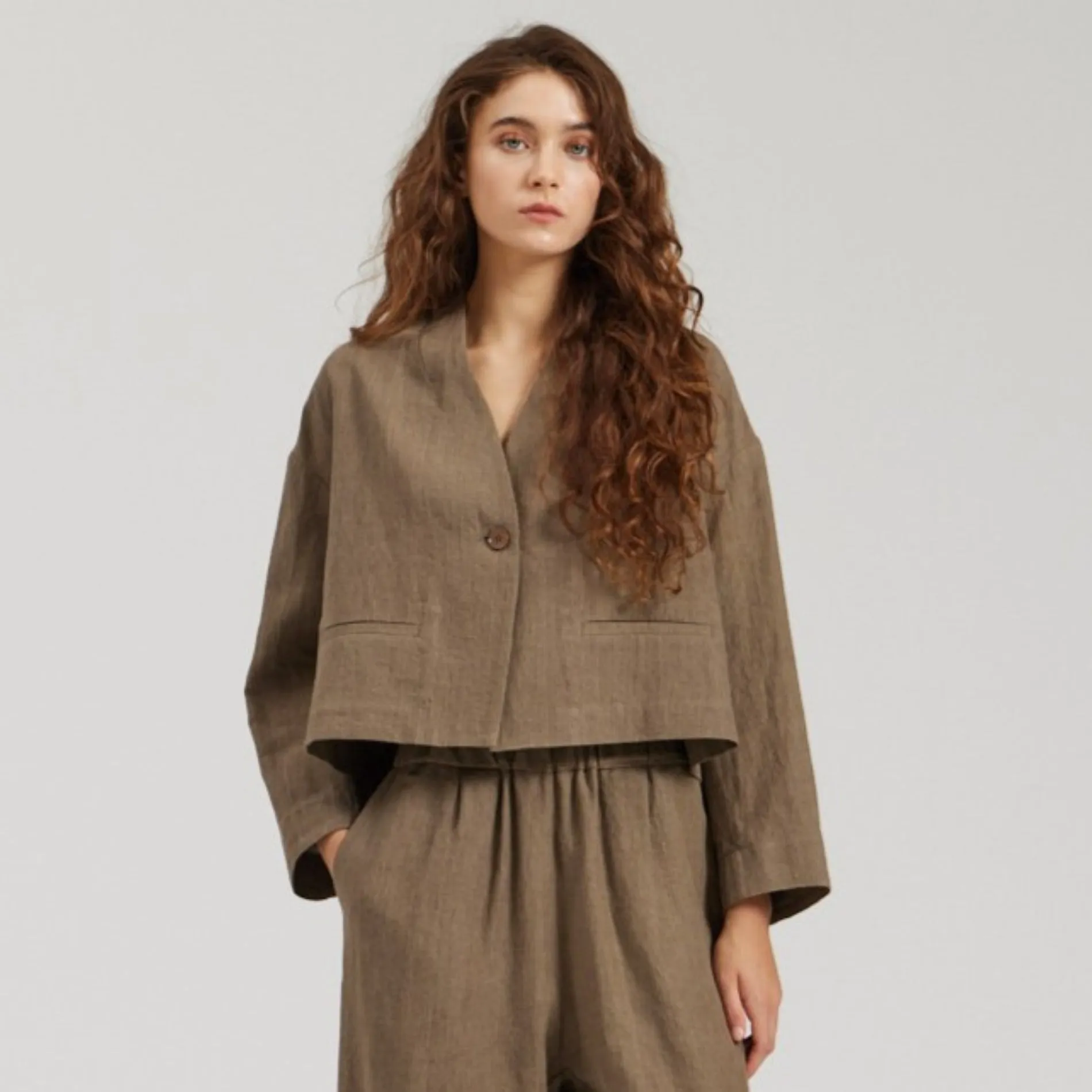 Collarless Cropped Blazer in Light Umber