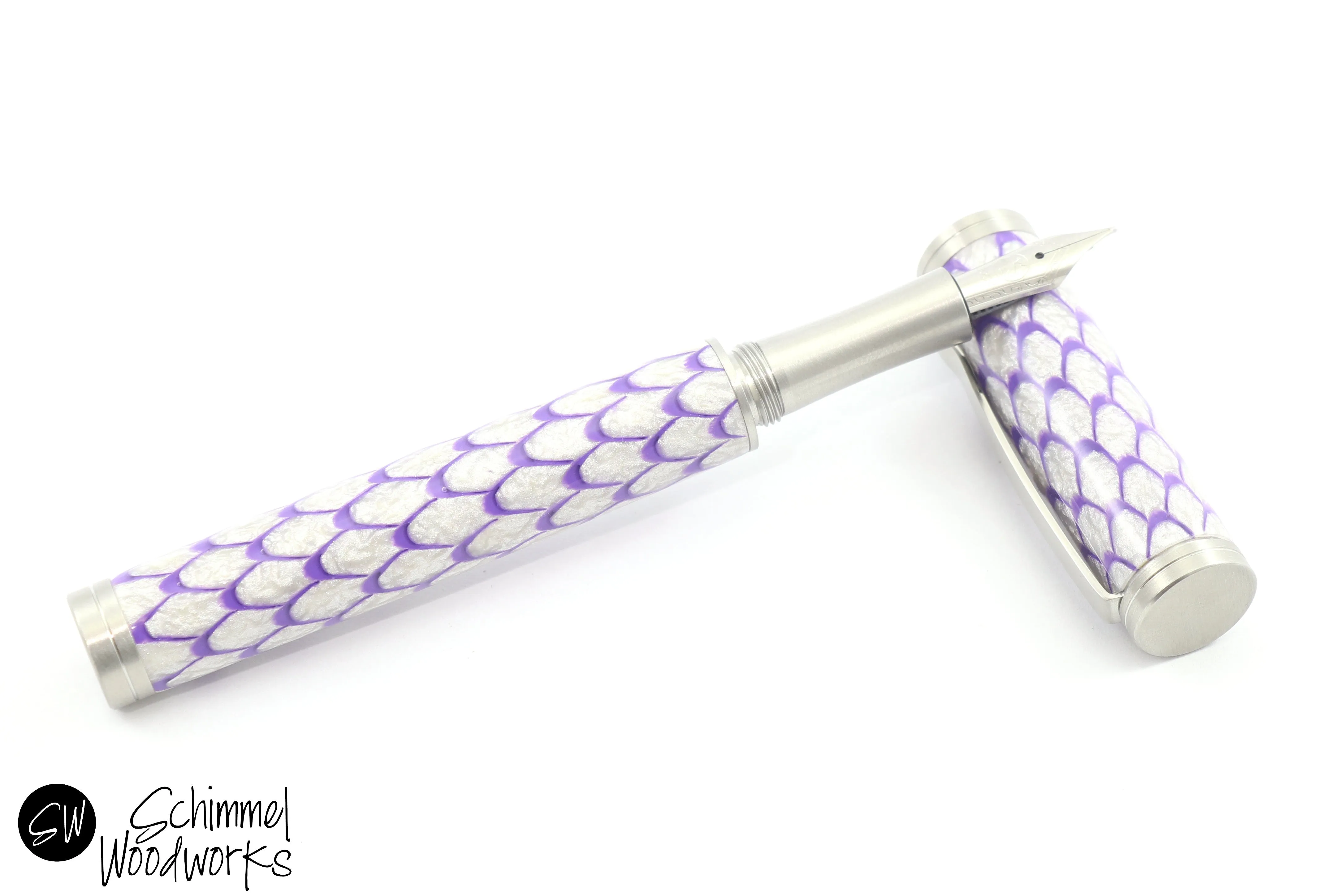 Dragon Scale Fountain Pen
