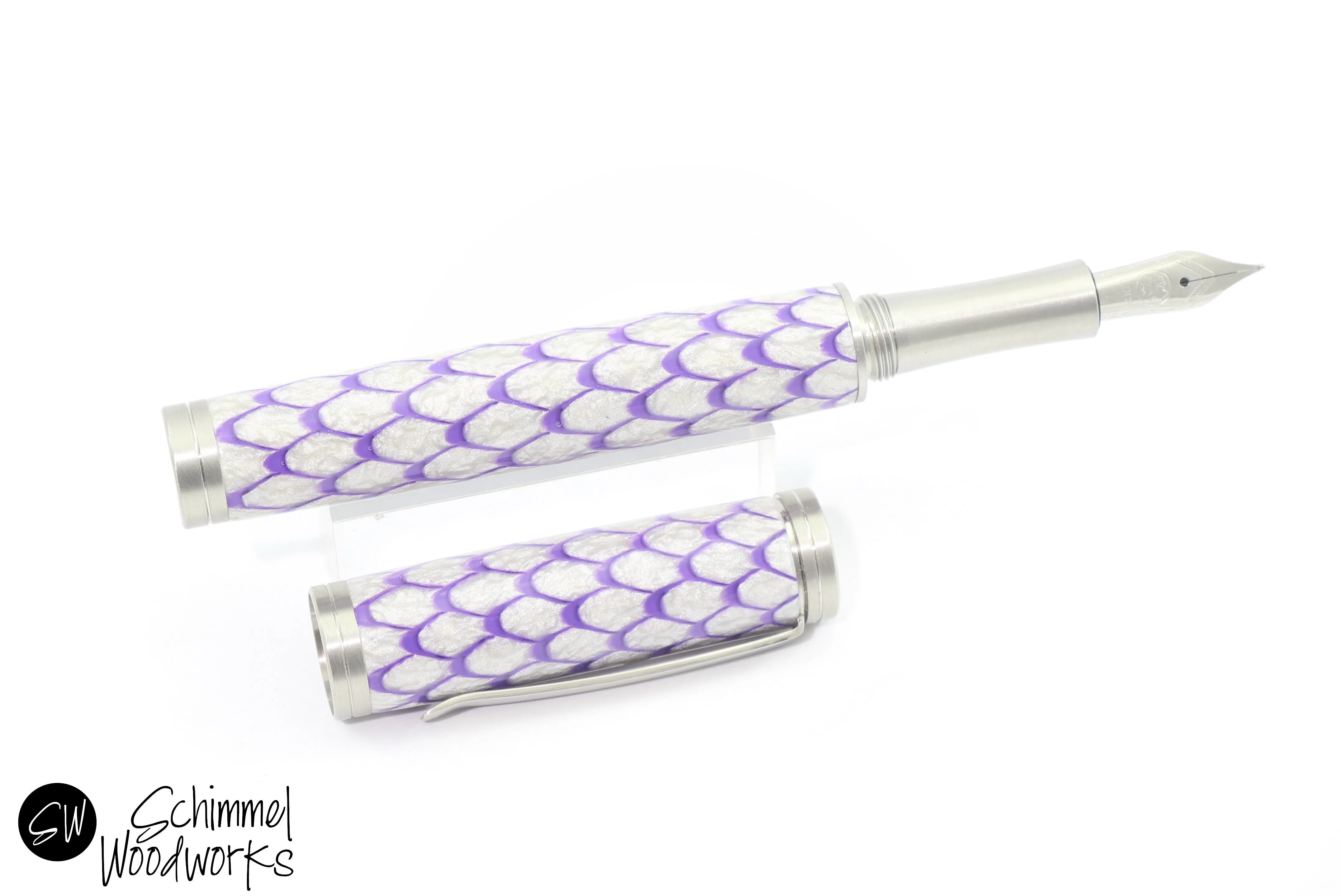 Dragon Scale Fountain Pen