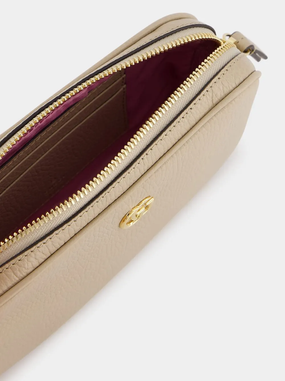GG Marmont Mini Beige Shoulder Bag