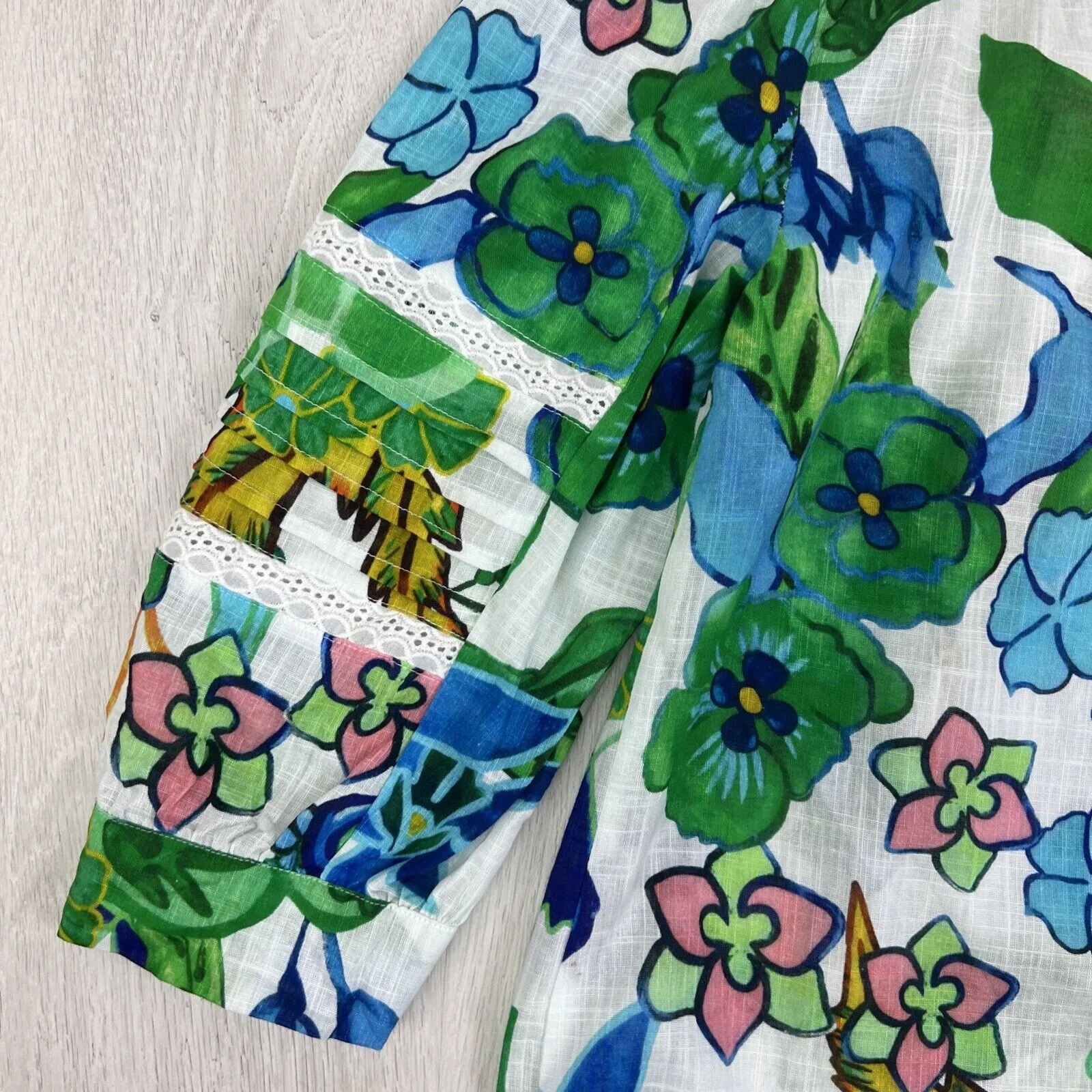 Hammock & Vine Womens Button Up 2/3 Sleeve Shirt Size 8