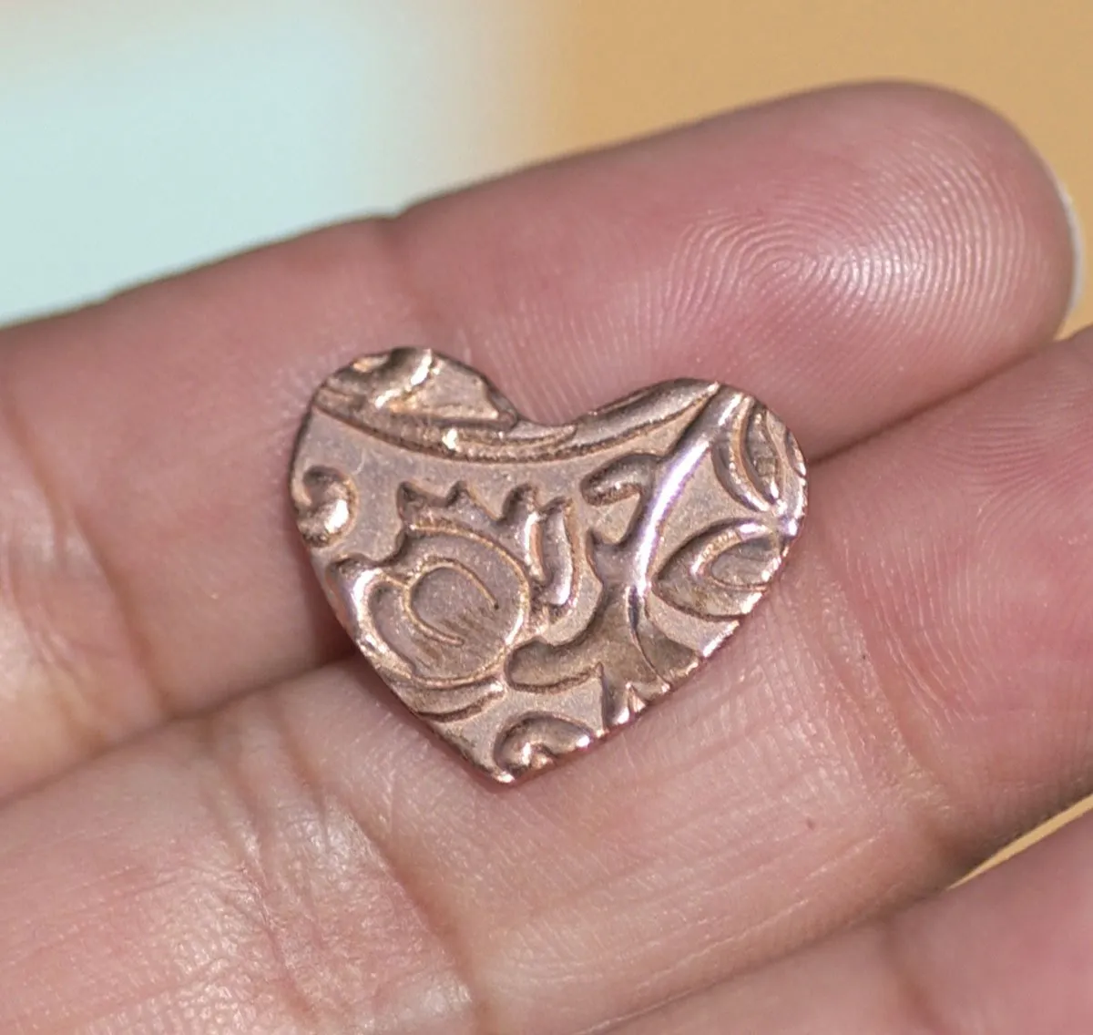 Heart  in Lotus Flower  Pattern Classic Shape 18mm x 15mm 20g Blanks Cutout for Enameling Stamping Texturing Variety of Metals 8 Pieces
