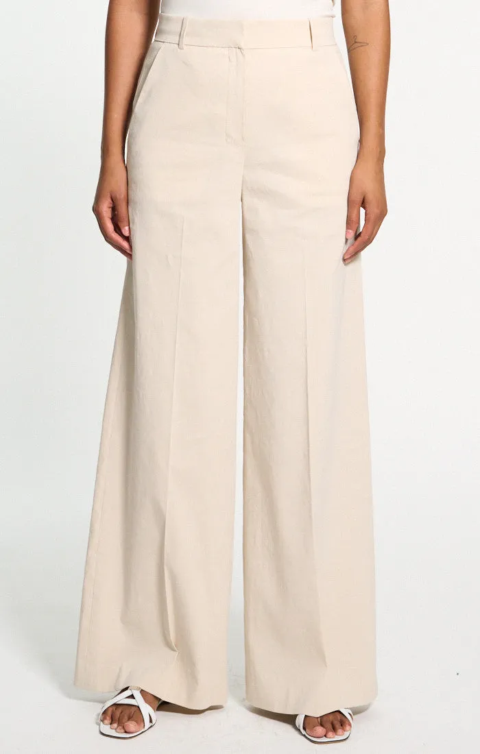 HIGH WAISTED TROUSER