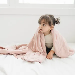 HUGBUG Bamboo Blush Quilt Blanket