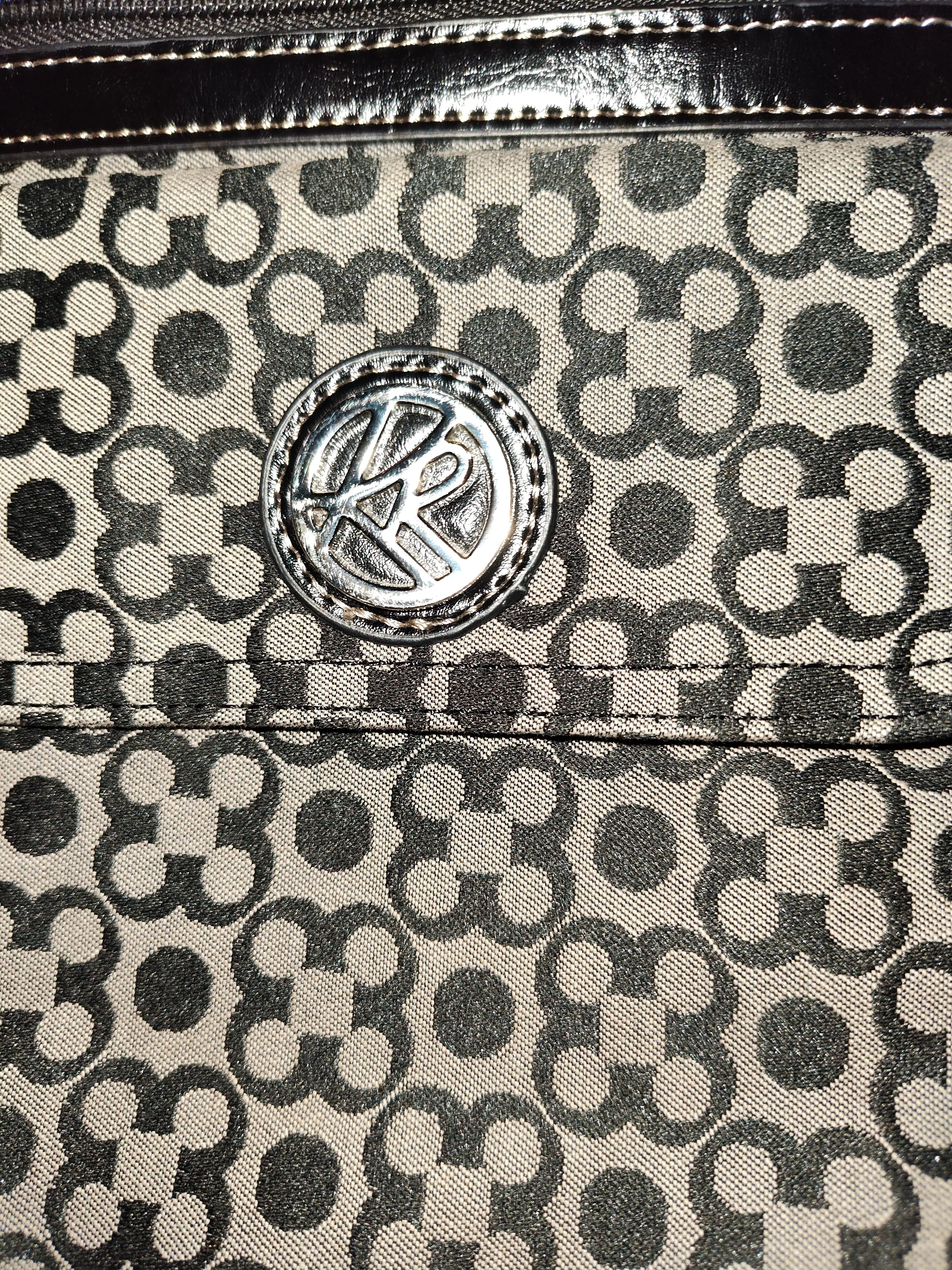 Kim Rogers Black and Gray Crossbody Bag - preowned