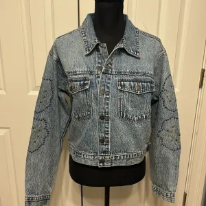 Kut From The Kloth Dolly Rhinestone Crop Denim Jacket
