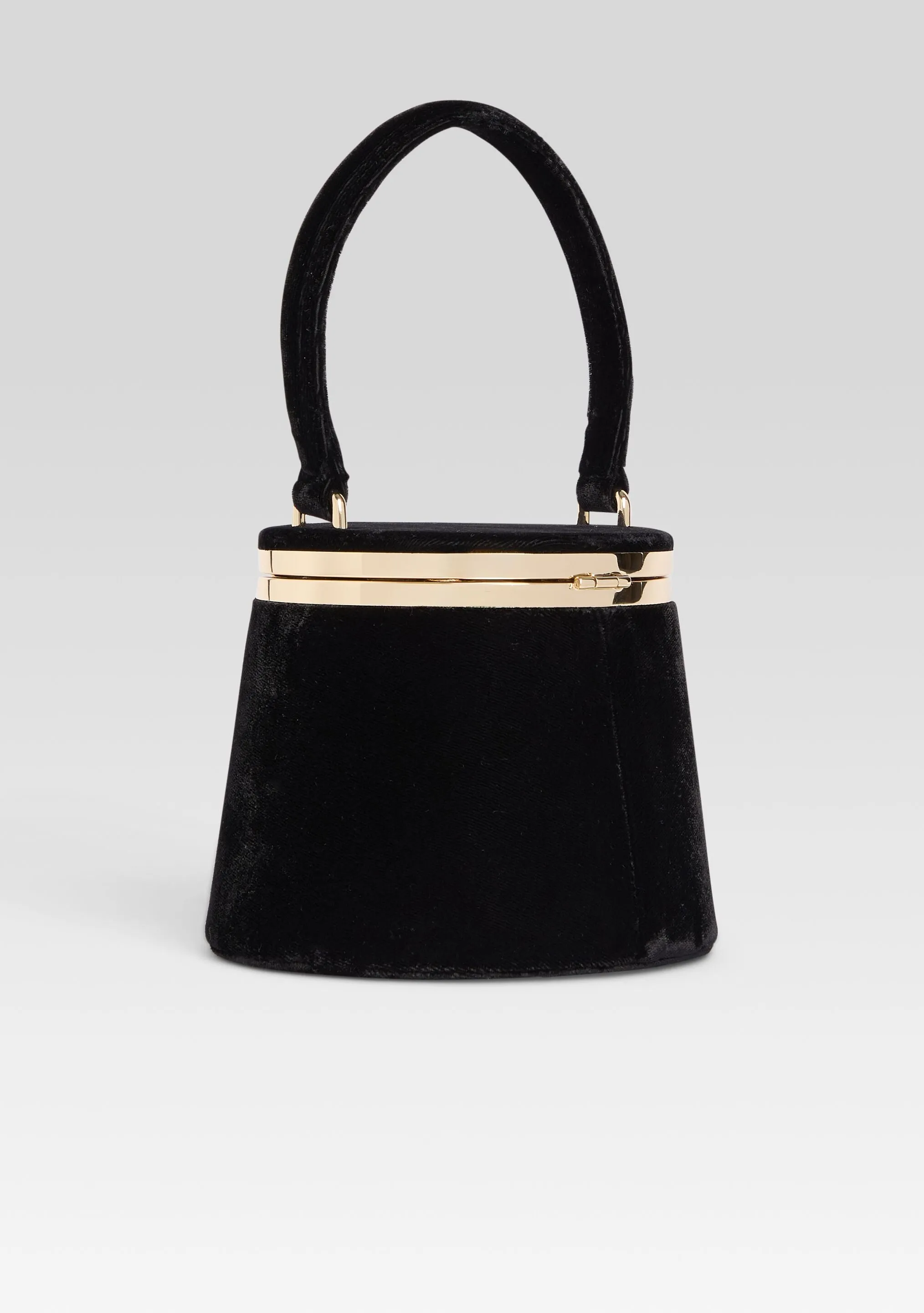 Lesla Velvet Case