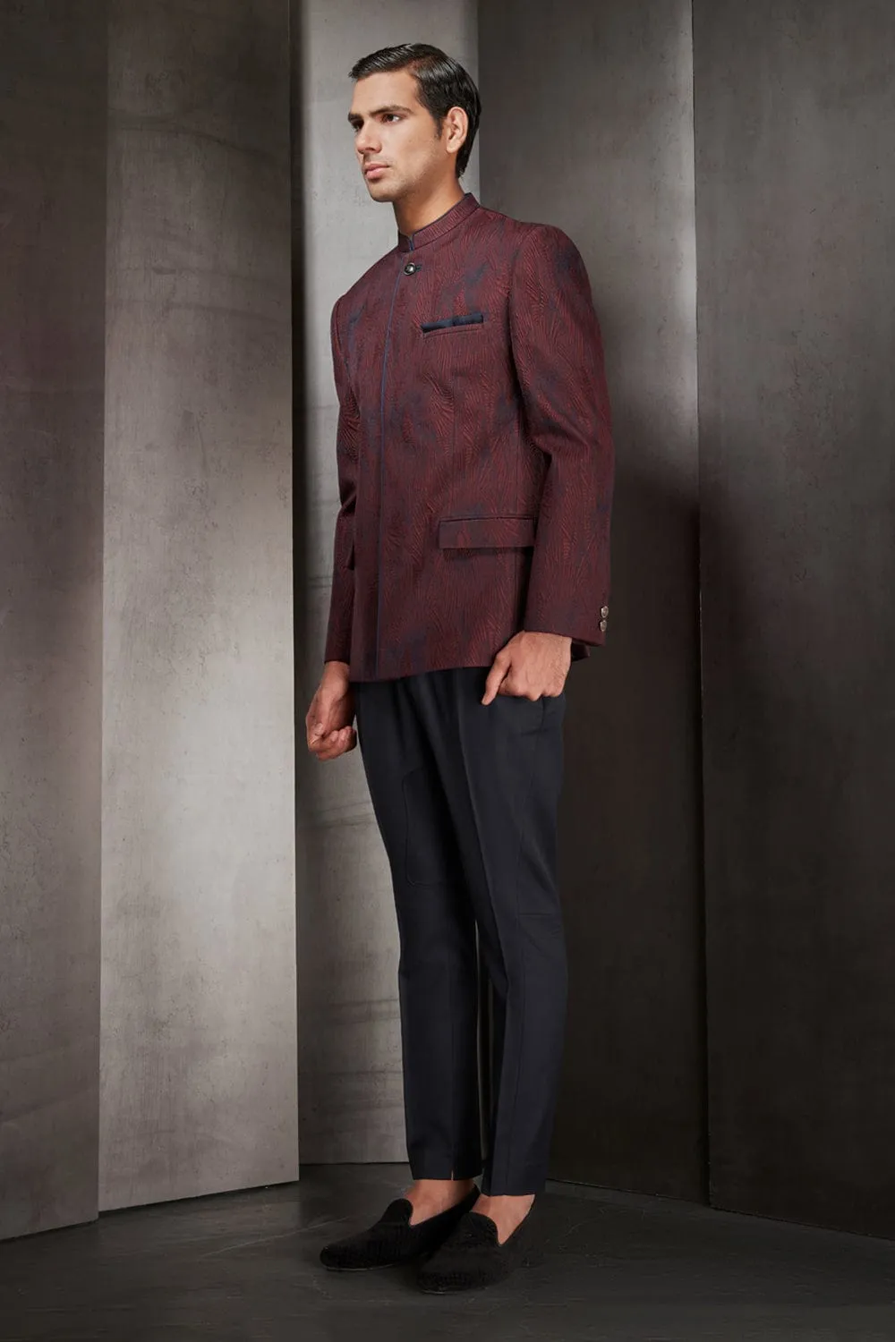 Maroon Quilted Wing Pattern Bandgala