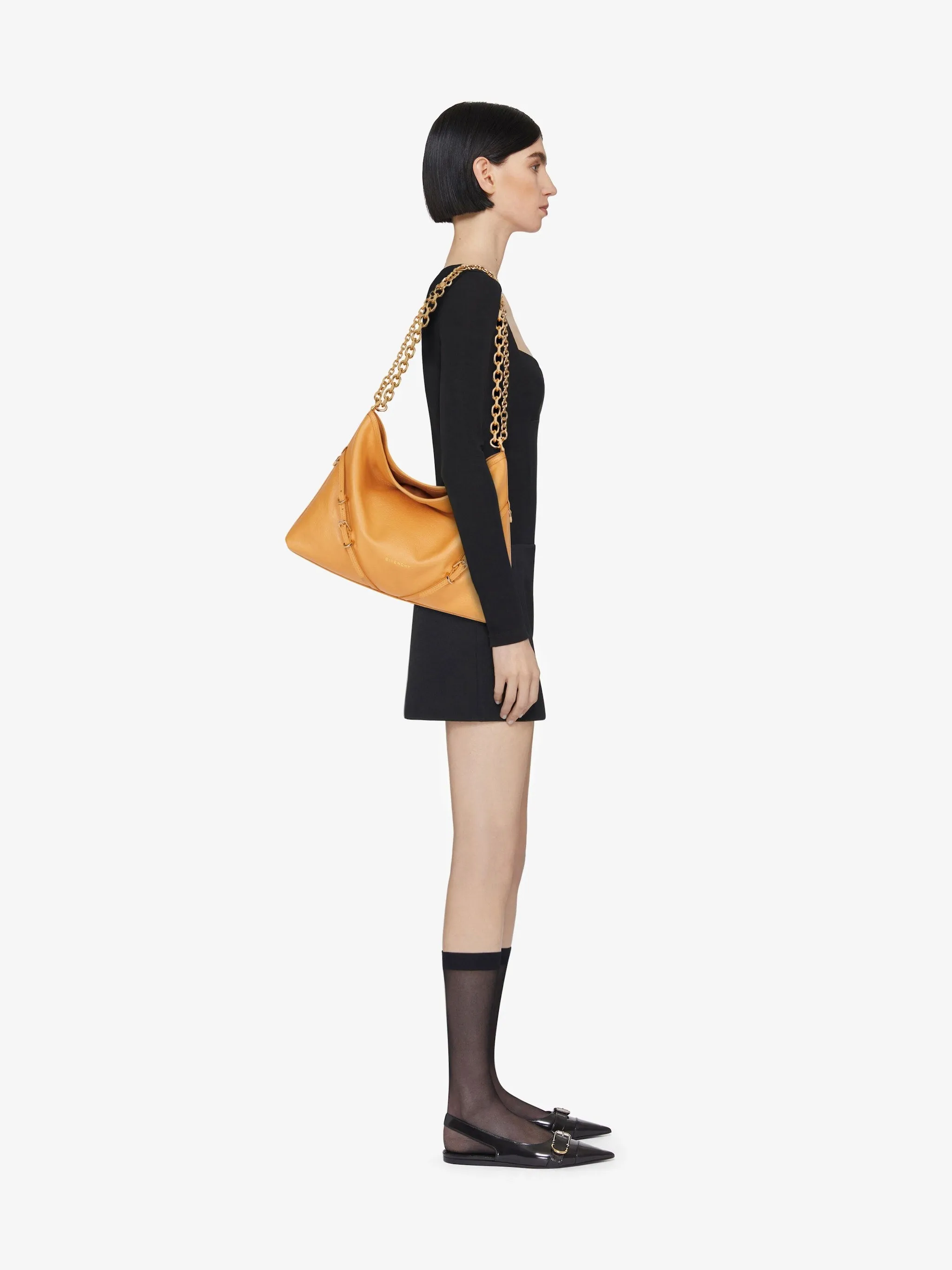 Medium Voyou Chain Bag In Leather