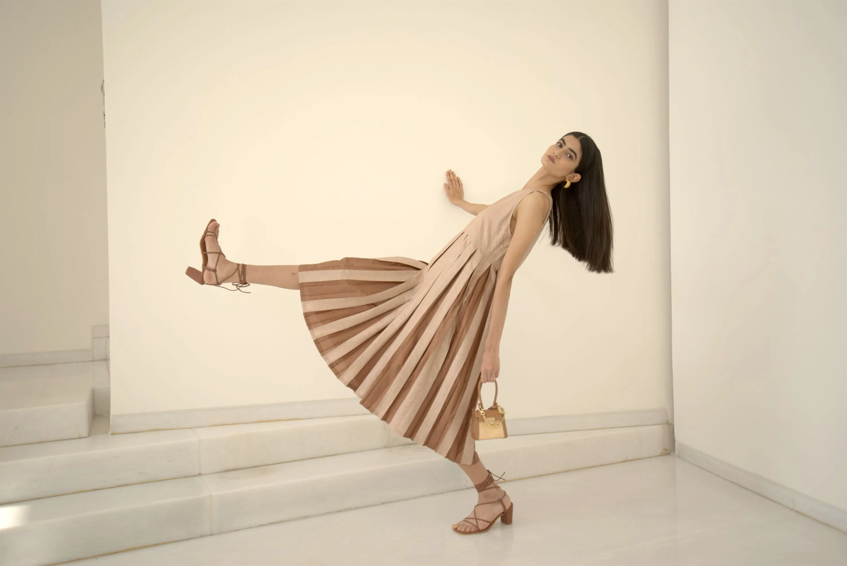 New Season Summer to Fall 2024-Dress Two Toned Silk Amber Off White-C/TS/010-Suzanne-Fashion Edit Hemji