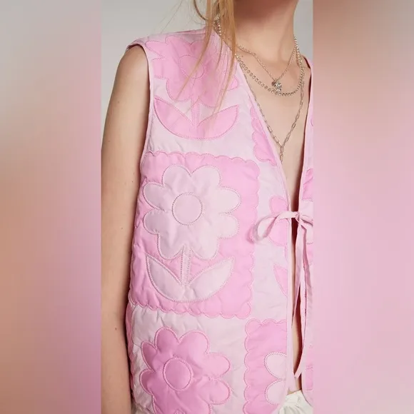 NWT Urban Outfitters Kimchi Blue Floral Vest