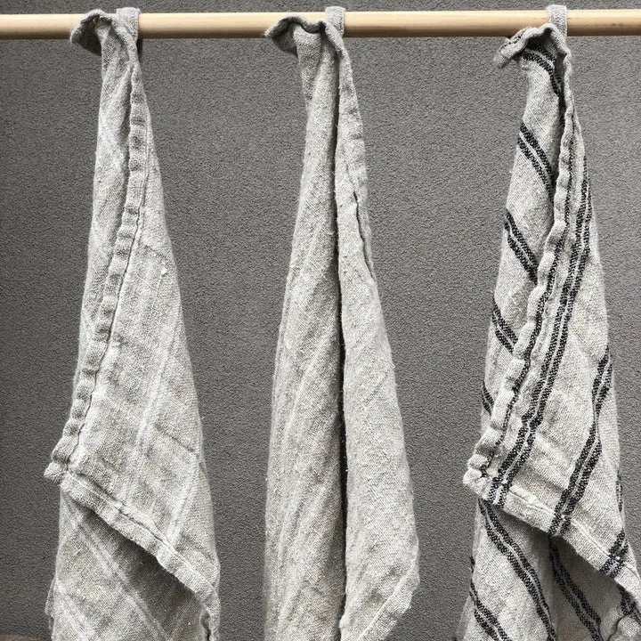 RUSTIC LINEN: AUDREY HAND TOWEL - NATURAL