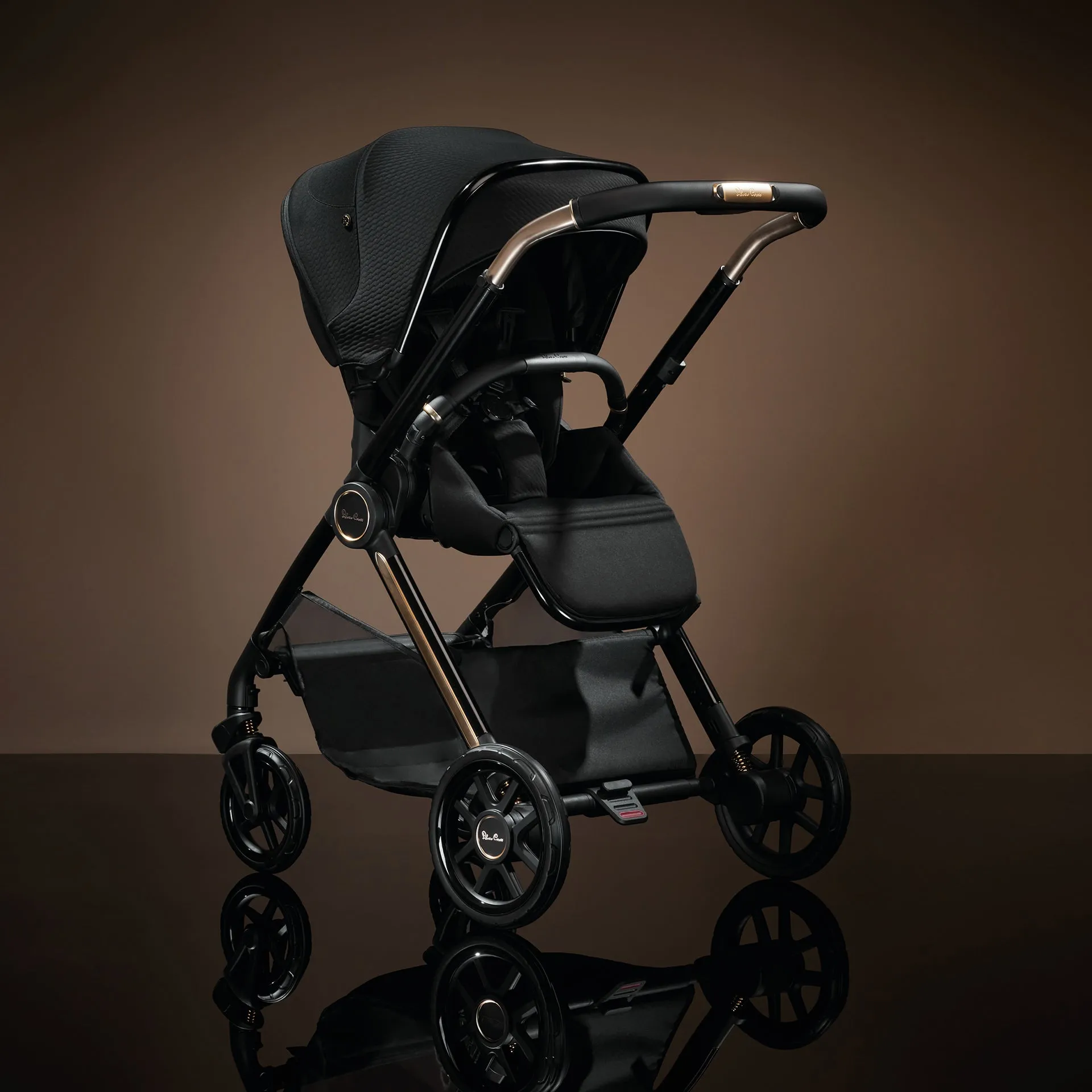 Silver Cross Reef 2 Special Edition Ultimate Travel System Bundle with Dream Car Seat and ISOFIX Base - Espresso