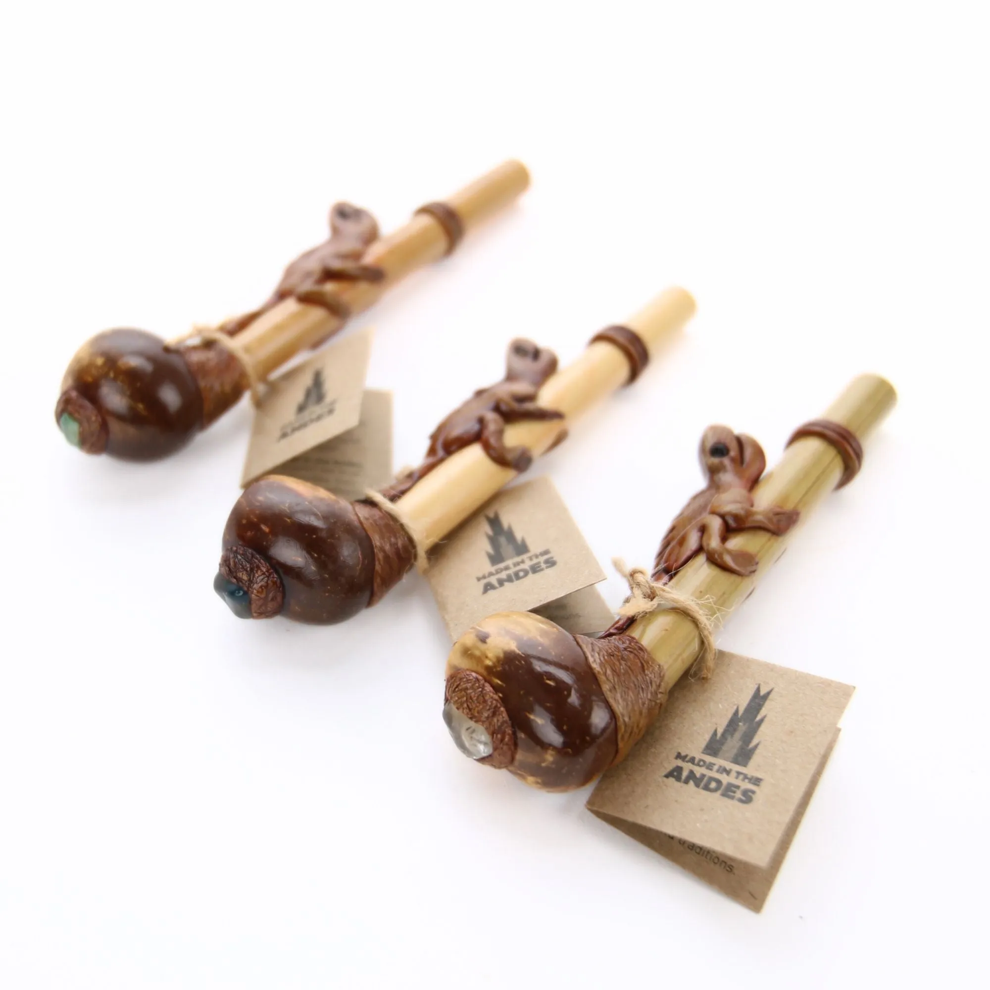 Smoking Pipe w/ Bamboo Stem - Iguana Design