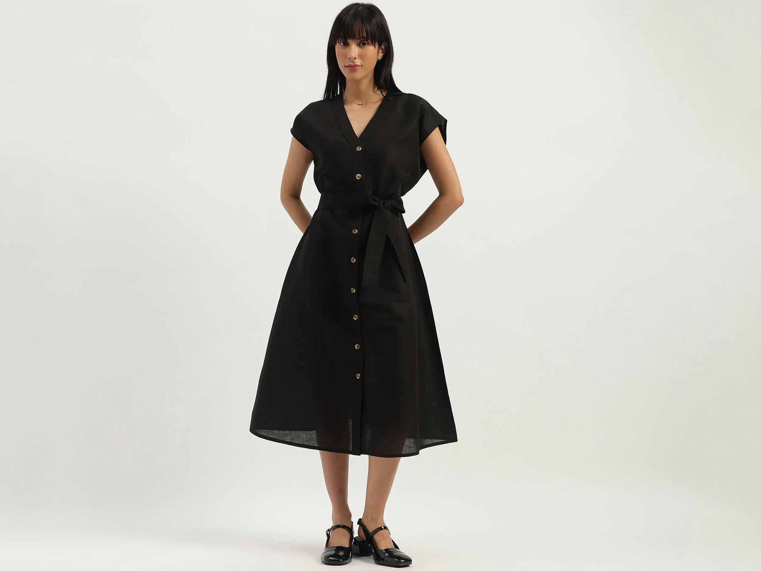 V-neck Solid Sheath Dress