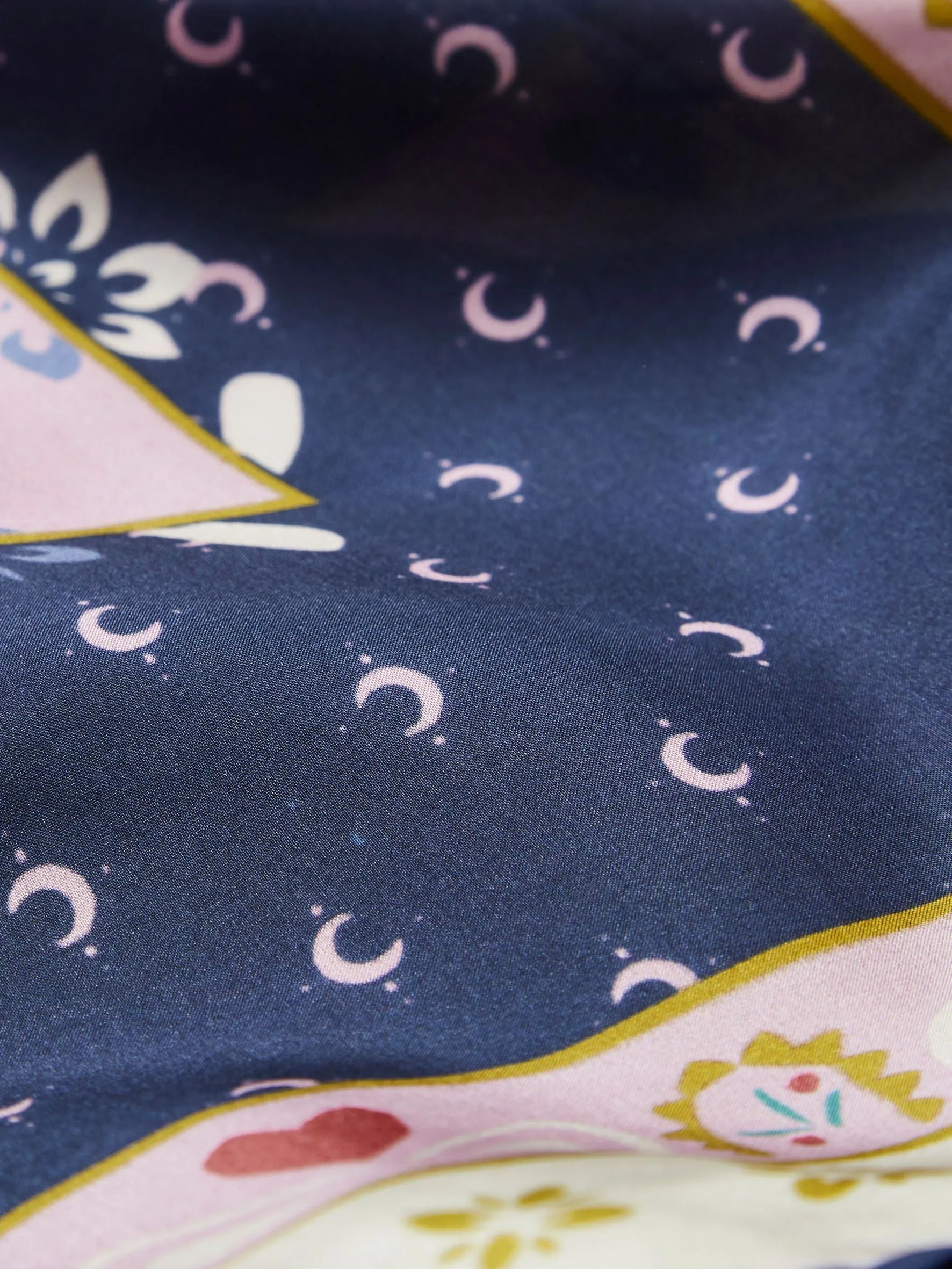 Winifred Sia Scarf